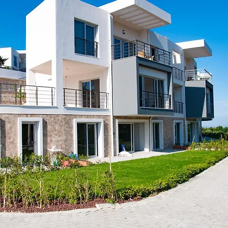 1 Apart At Kusadasi Village Apartman Soğucak